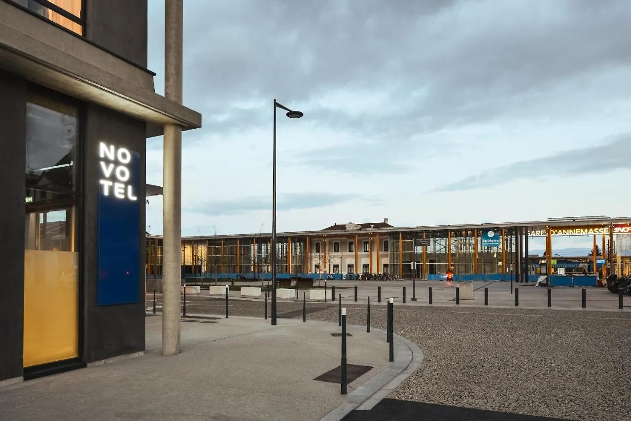 Hotel Novotel Annemasse Centre - Porte De Geneve