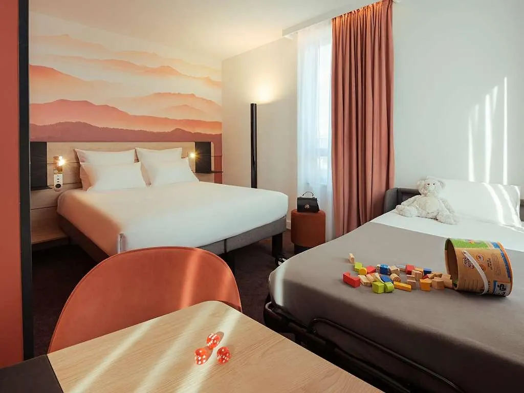 Novotel Annemasse Centre - Porte De Geneve 4*,