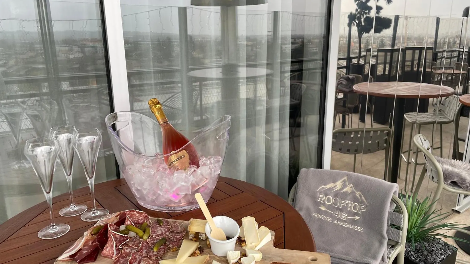 Novotel Annemasse Centre - Porte De Geneve