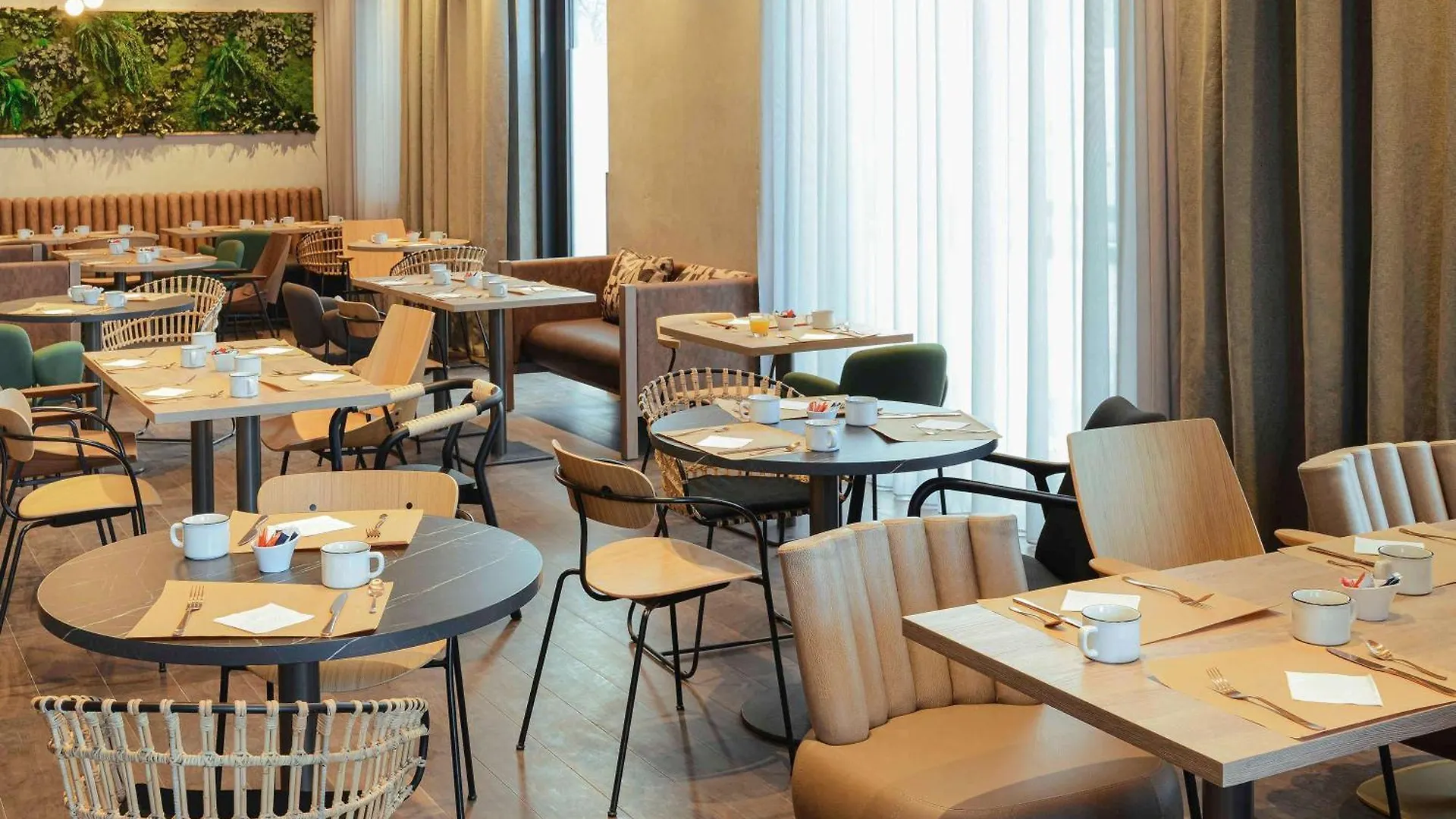 Novotel Annemasse Centre - Porte De Geneve